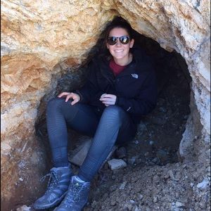 Meet your Posher, Kaci